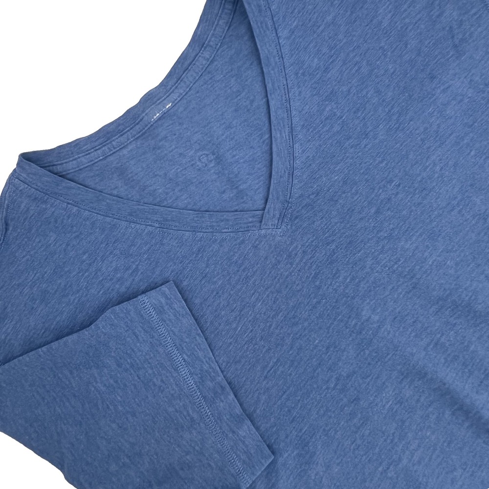 LULULEMON Men's Sz M* Dusty Blue Short-Sleeve V-Neck Basic T-Shirt Tee Gel Logo